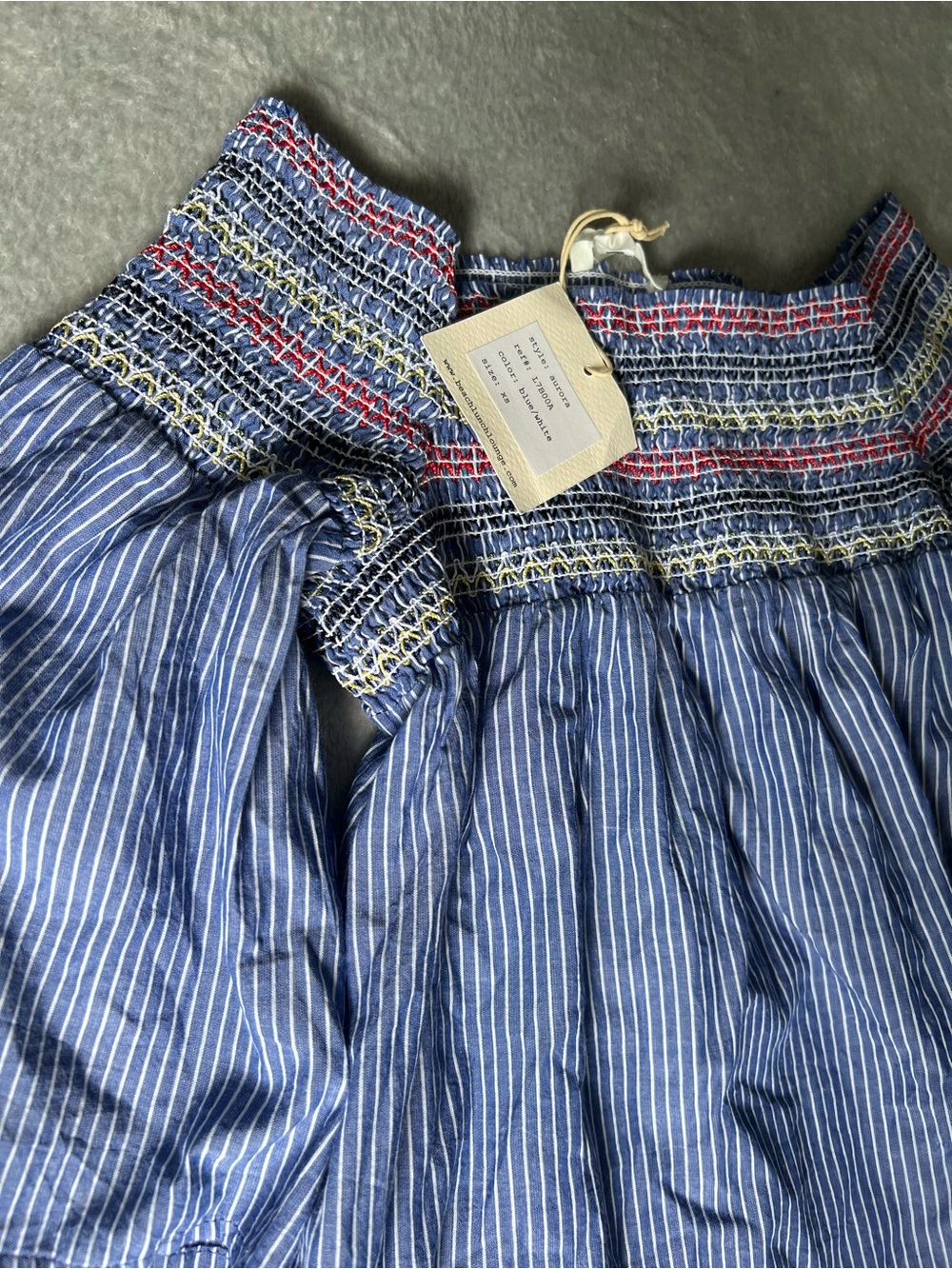 NWT Beachlunchlounge Aurora Smocked Striped Top XS - Picture 4 of 8